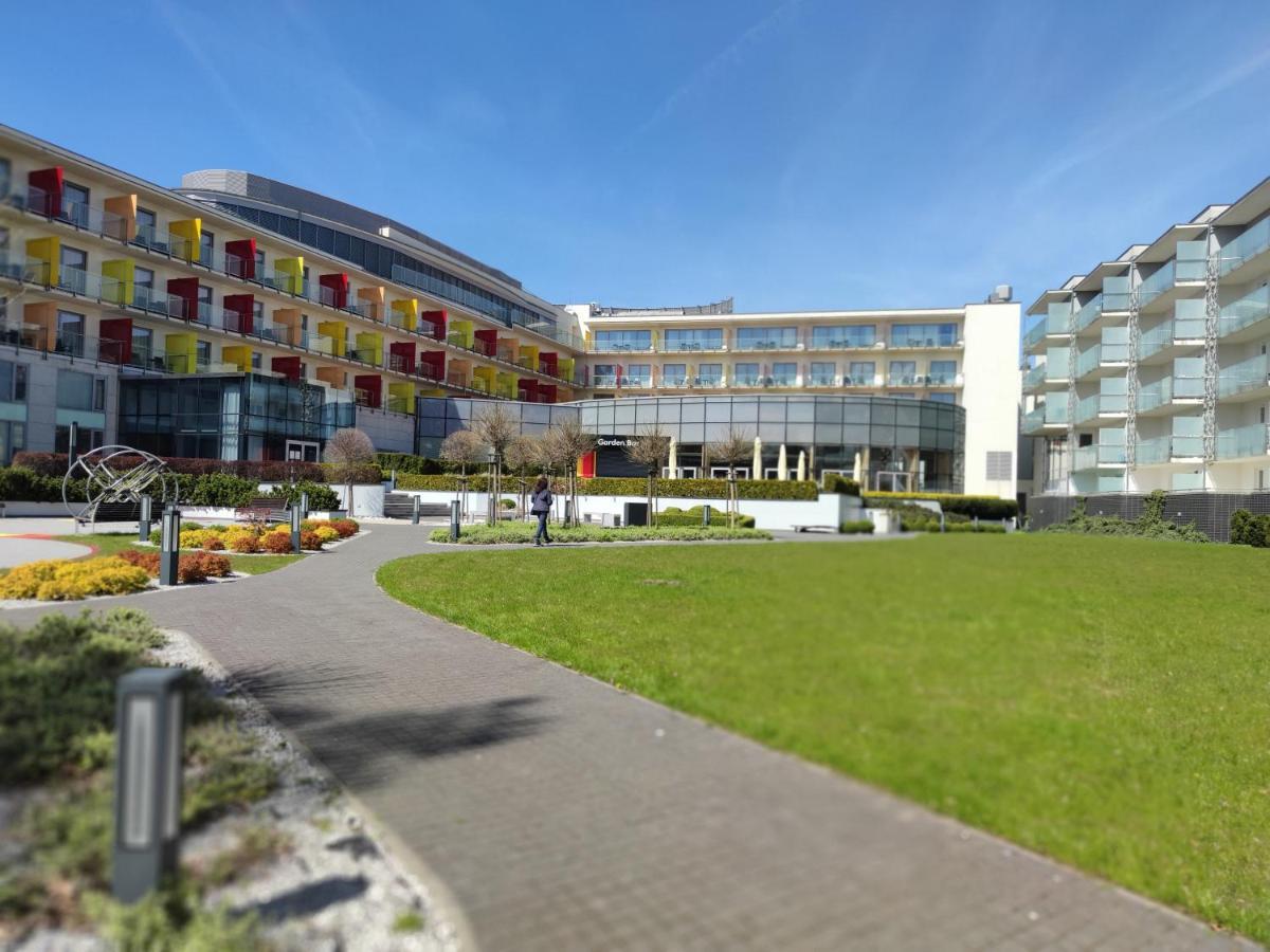 Apartament Przy Hotelu Aquarius Kolobrzeg Exterior photo